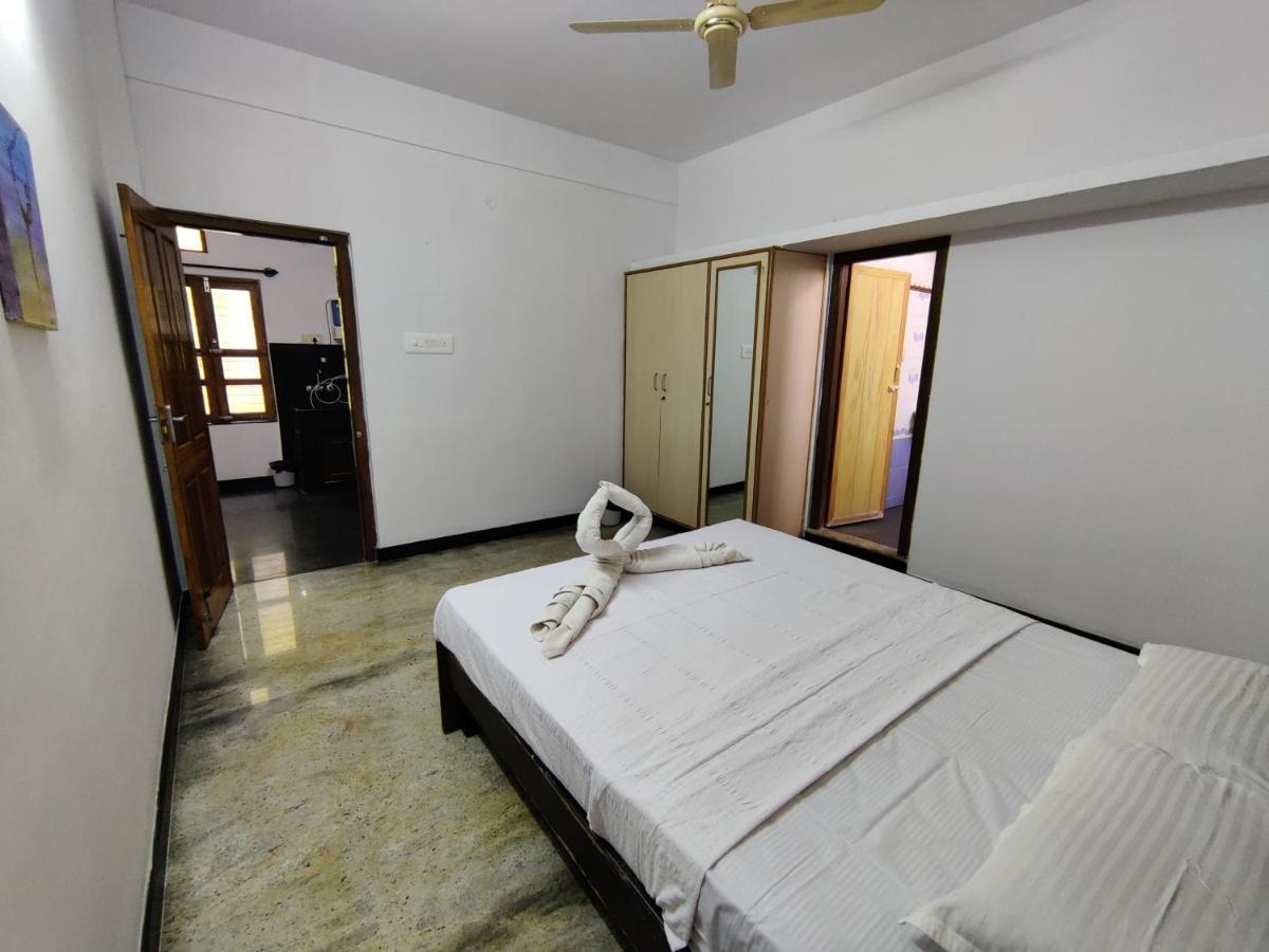 Yoga House Appartement Vanivilasa Puram Buitenkant foto
